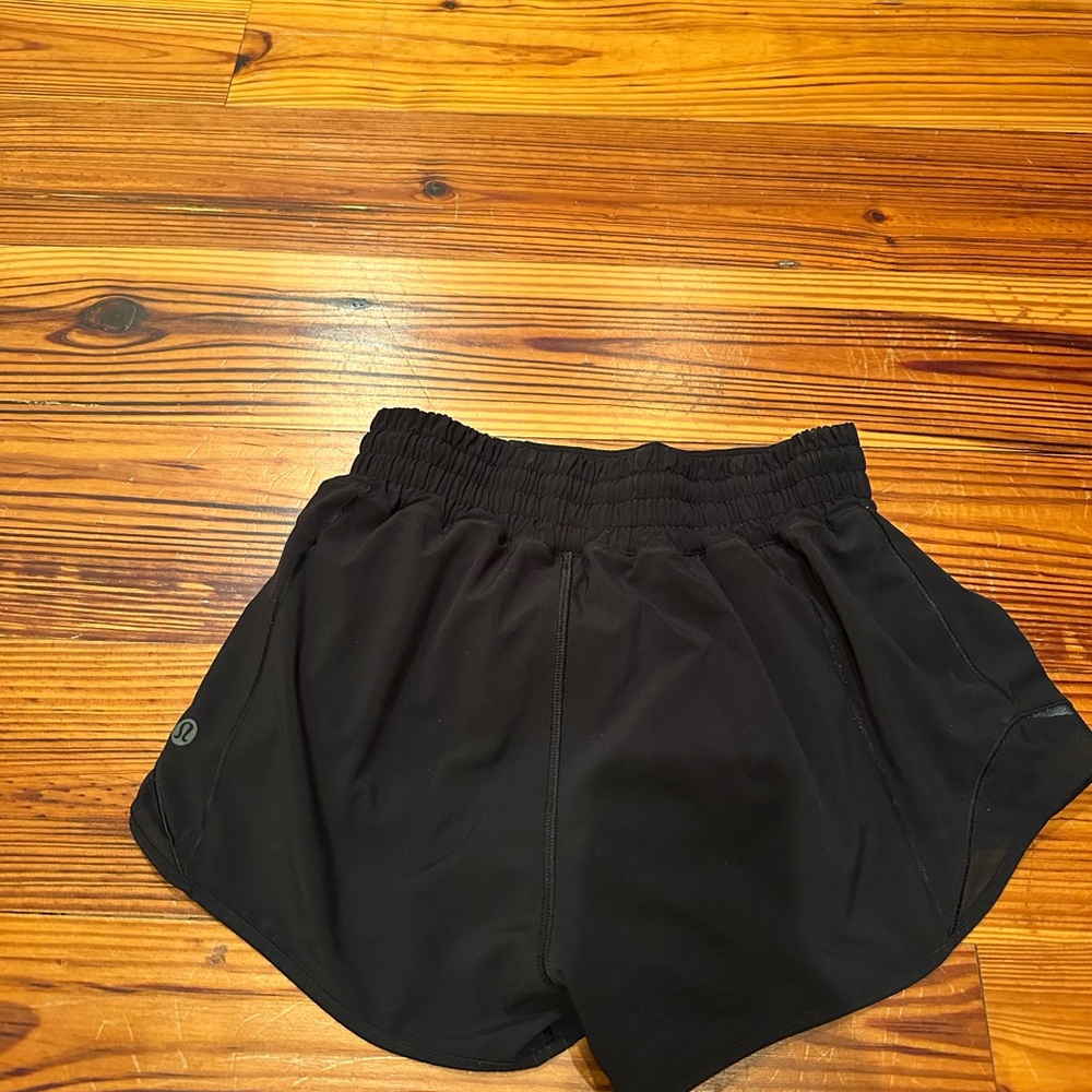 lululemon athletica Black Women's Athletic Shorts 2.5 in